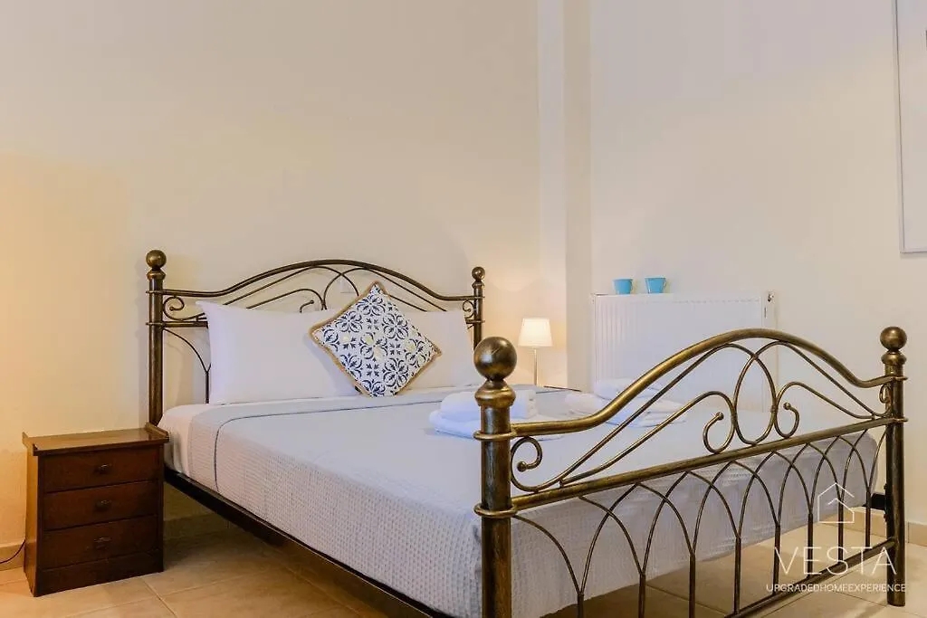 Apartment Yiasemi Open-Plan Suite, Near Lagomandra Beach