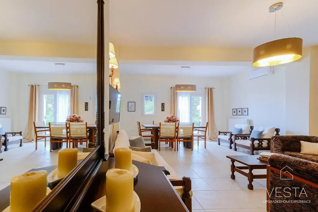 Yiasemi Open-Plan Suite, Near Lagomandra Beach