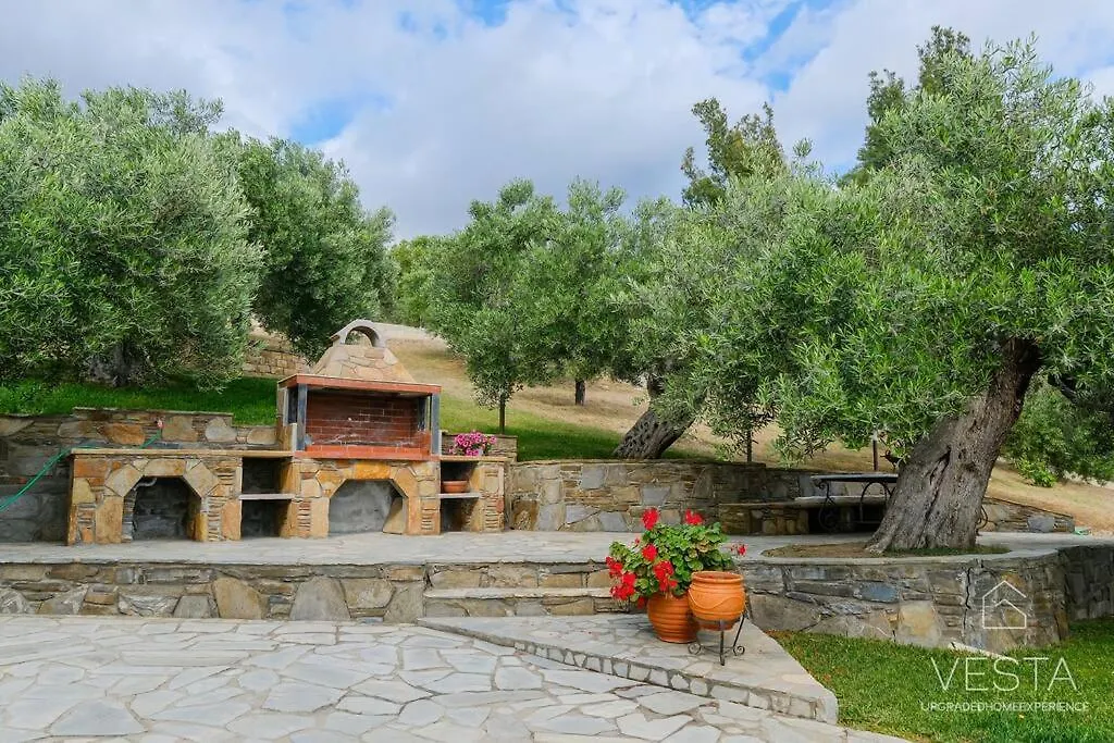 Yiasemi Open-Plan Suite, Near Lagomandra Beach