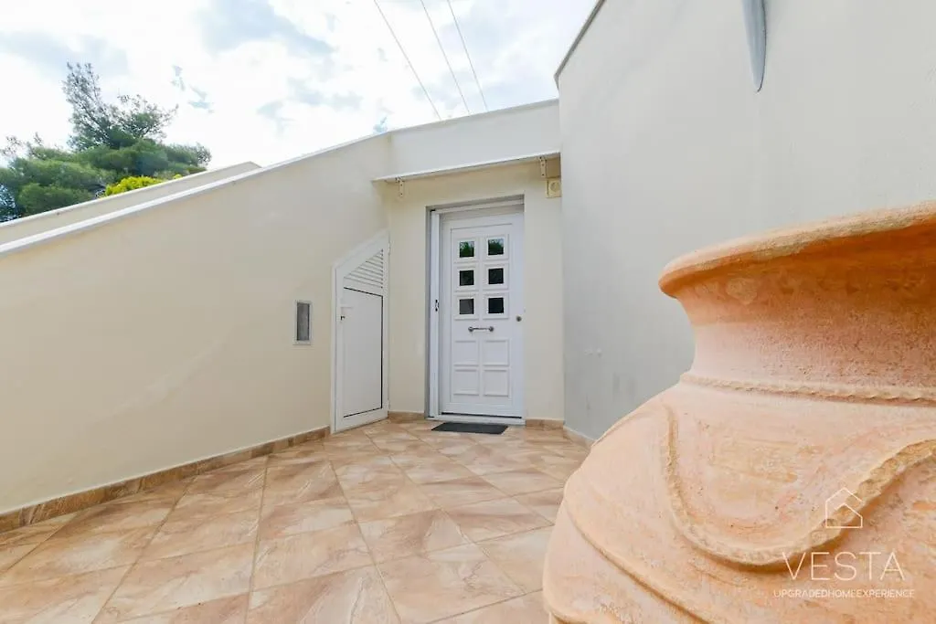 Apartment Yiasemi Open-Plan Suite, Near Lagomandra Beach Greece