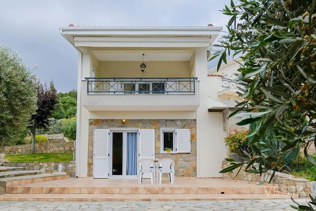 Yiasemi Open-Plan Suite, Near Lagomandra Beach