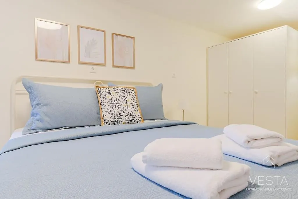Yiasemi Open-Plan Suite, Near Lagomandra Beach Lägenhet